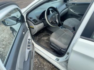 2016 Hyundai Accent SE - Driver's Front Door Image